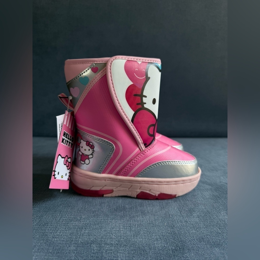 Hello Kitty Winter Snow Boots Toddler Girls SZ 8 Pink Velcro Closure Warm New